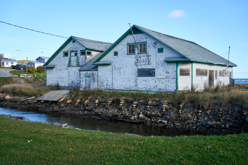 Saison,Automne,MRC Côte-de-Gaspé,Région,Cloridorme,Industriel,Entrepôt,Poissonnerie de Cloridorme,Jour,Temps
